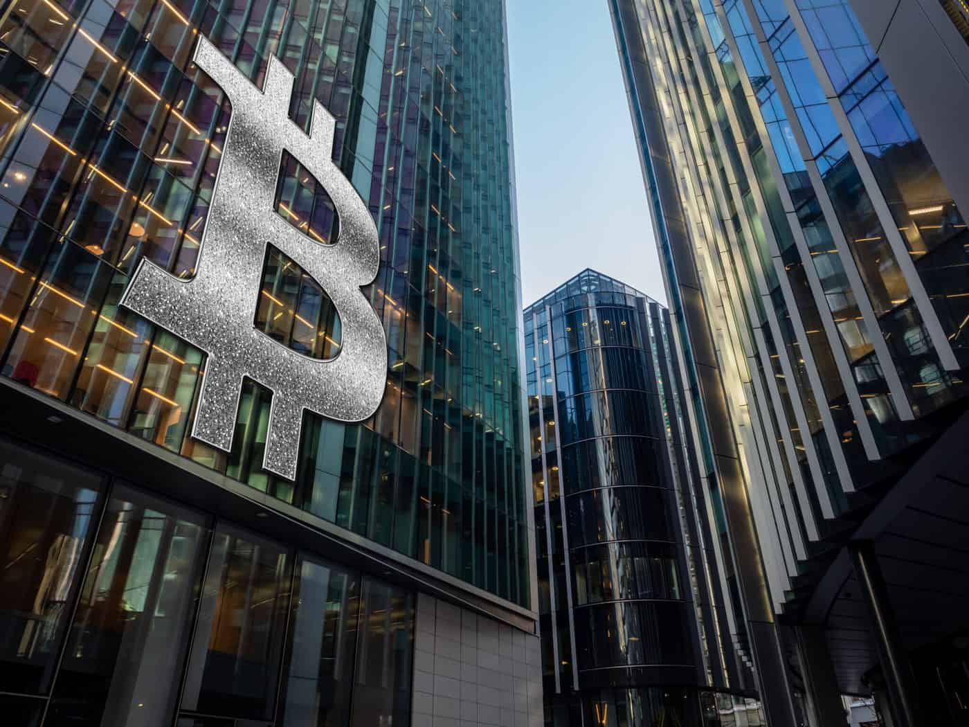 Bitcoin on Wall Street 2048x1536